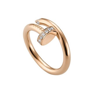 Кольцо из розового золота с бриллиантами Juste un Clou Cartier.