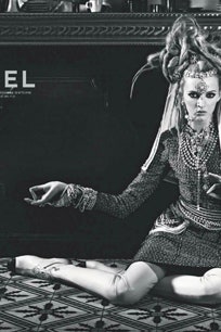 Дарья Строкоус в рекламной кампании коллекции Chanel ParisBombay