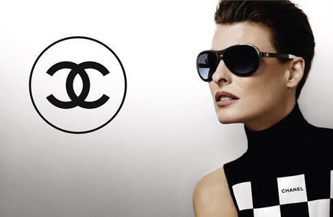 Линда Евангелиста в кампании очков Chanel