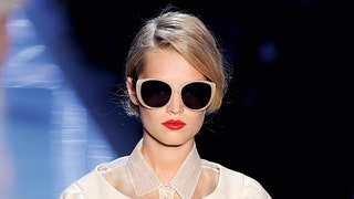 Солнечные очки в стиле ретро модный аксессуар в современном исполнении | VOGUE