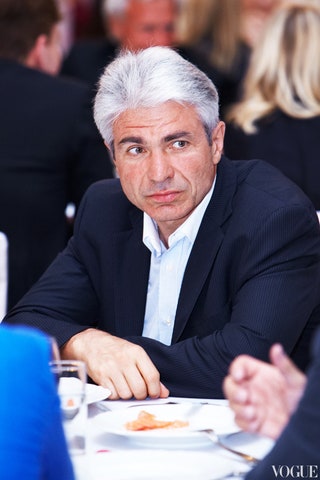 Олег Свириденко .