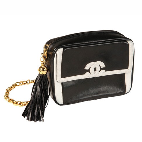 Винтажные сумки Chanel в Podium Concept Store