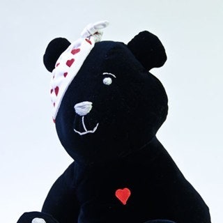 Алекса Чанг, Кейти Гранд и другие создали игрушечных медвежат