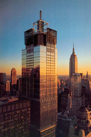 Чем живет Cond Nast