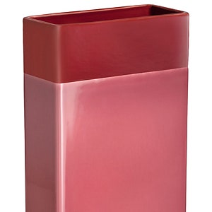 К 8 Марта: ваза Bitossi Ceramiche, 81000 рублей, yoox.com