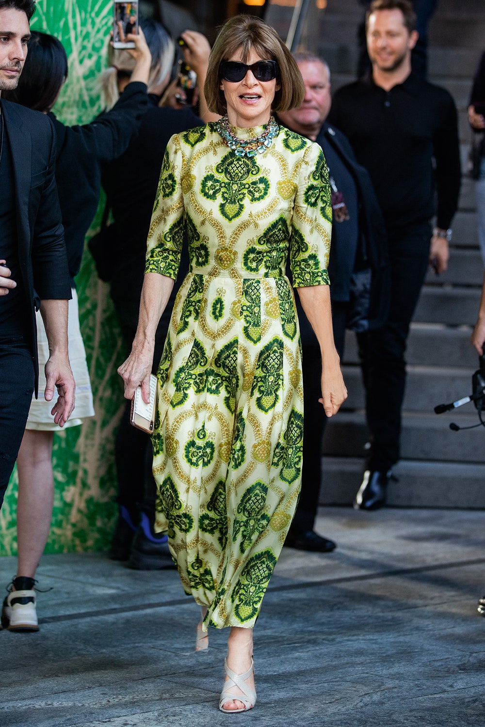 Анна Винтур в Gucci на превью выставки в Метрополитенмузее 2019