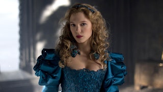 16 самых красивых синих платьев из фильмов