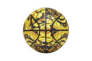 Мяч Barocco Versace 250 neimanmarcus.com