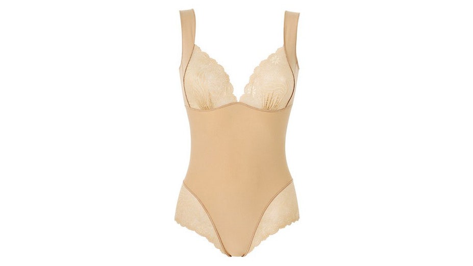 Корректирующее белье Spanx, Wolford, La Perla, Intimissimi | VOGUE ...