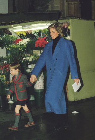 Принцесса Диана с принцем Уильямом на рождественском концерте в Лондоне 1987