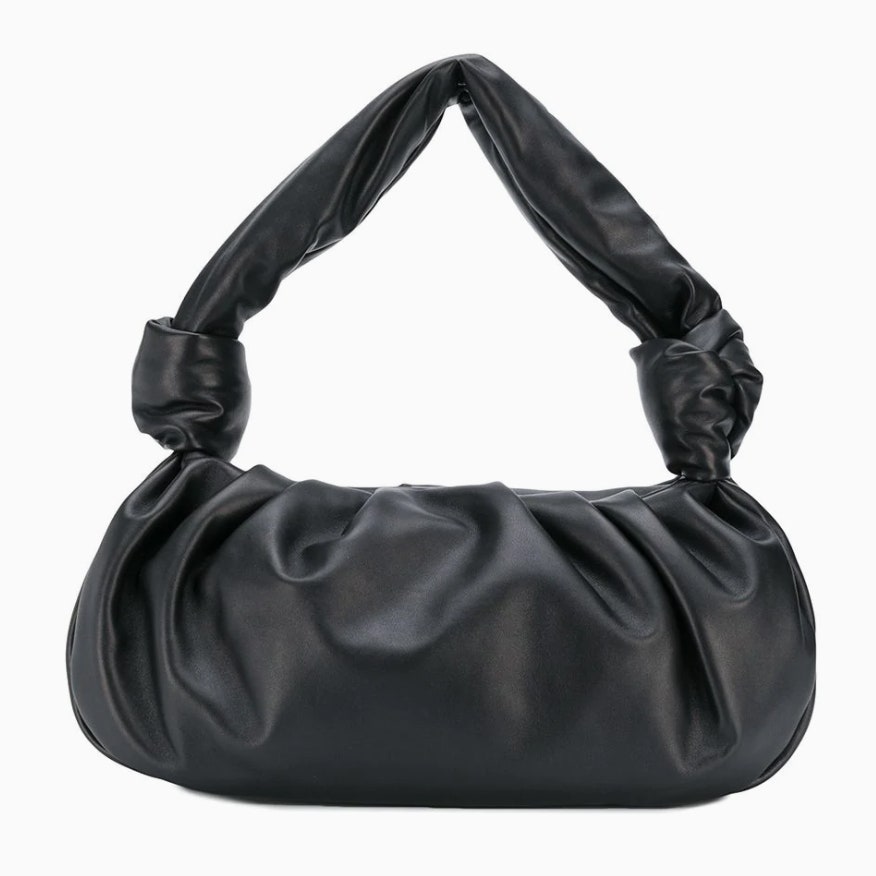 Miu Miu 89327 рублей farfetch.com