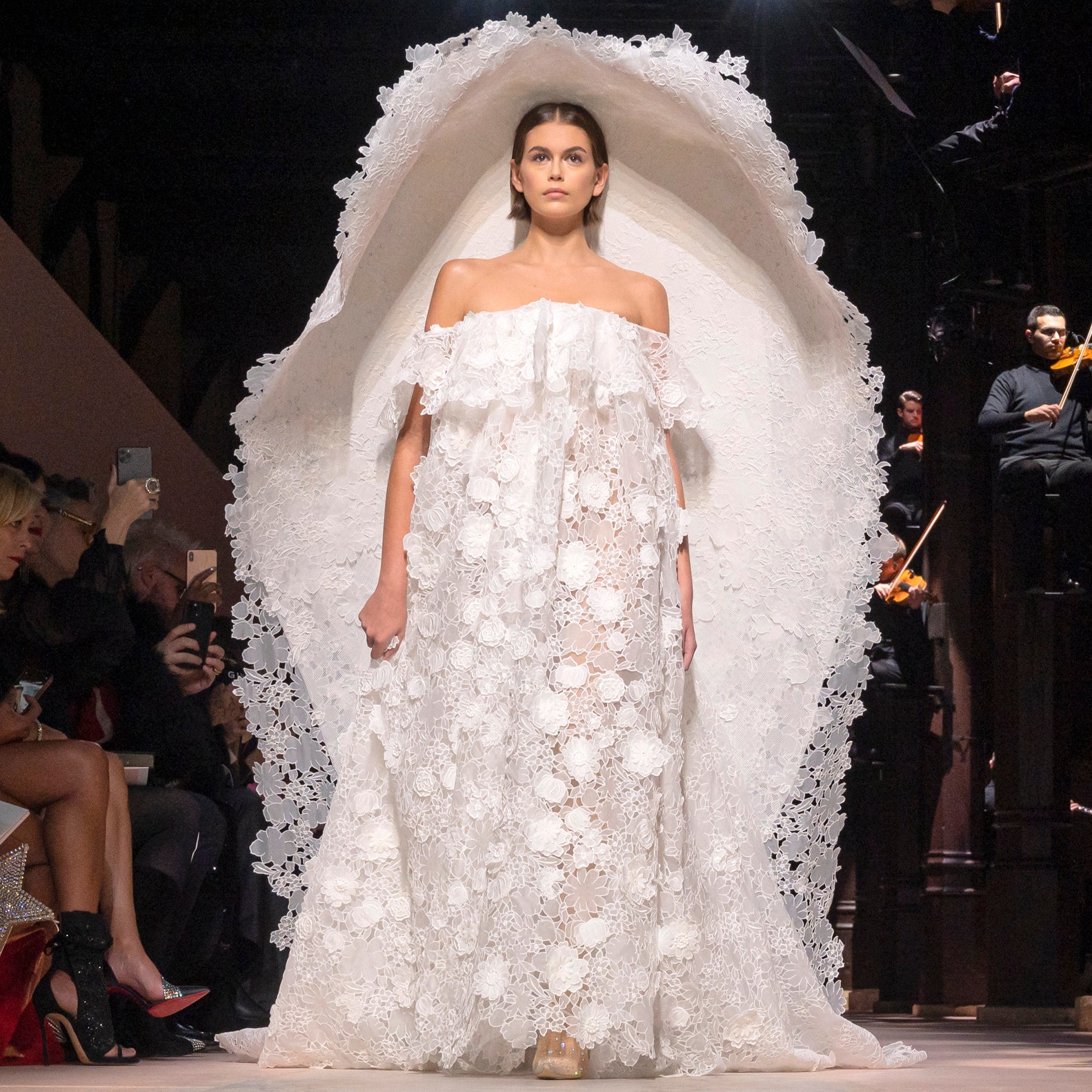 23 свадебных наряда Недели высокой моды в Париже