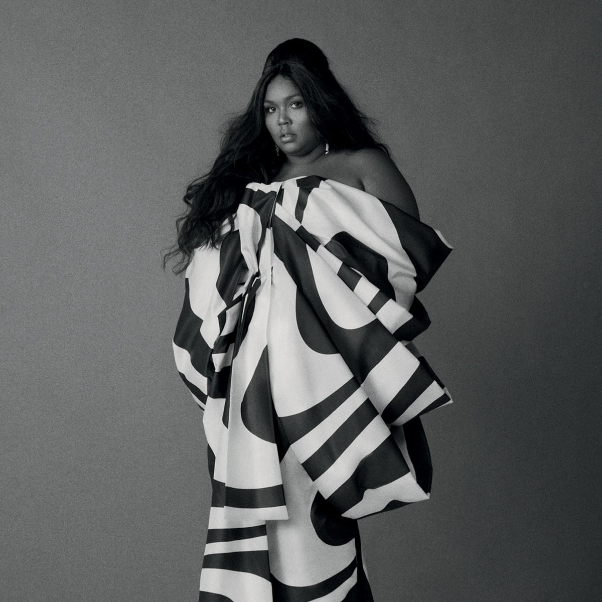 Lizzo о мечтах стать рэп-исполнительницей, буллинге и уверенности в себе