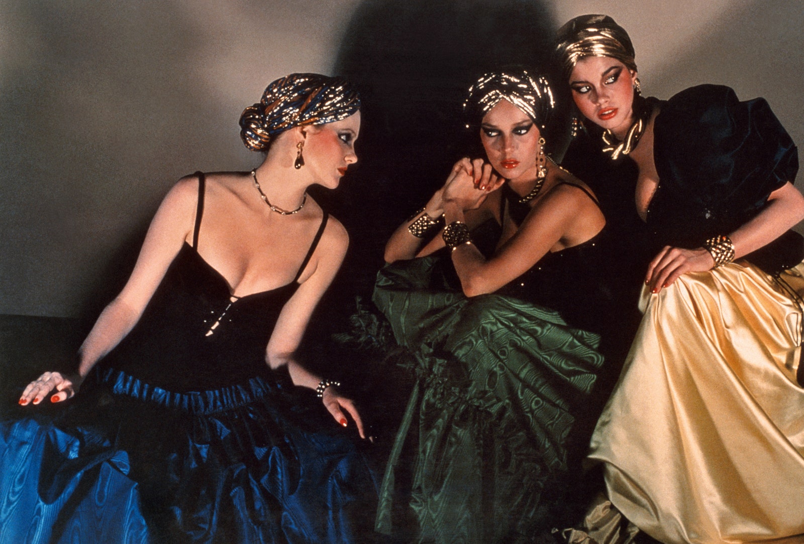 Съемка русской коллекции YSL Vogue Paris сентябрь 1976
