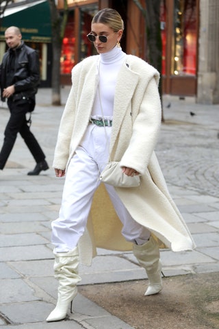 Хейли Бибер на Неделе моды в Париже февраль 2020