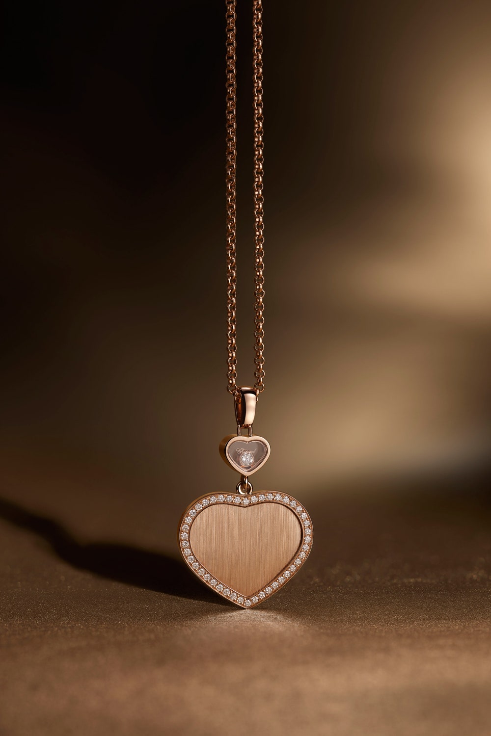 Chopard посвятили коллекцию украшений женщине Джеймса Бонда
