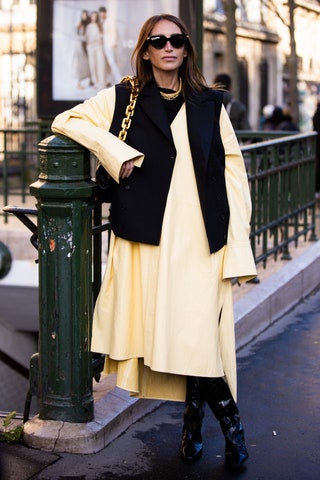 Хлоя Харуш на Неделе моды в Париже февраль 2020