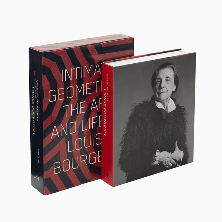 Intimate Geometries The Art and Life of Louise Bourgeois 8620 рублей The Monacelli Press ozon.ru