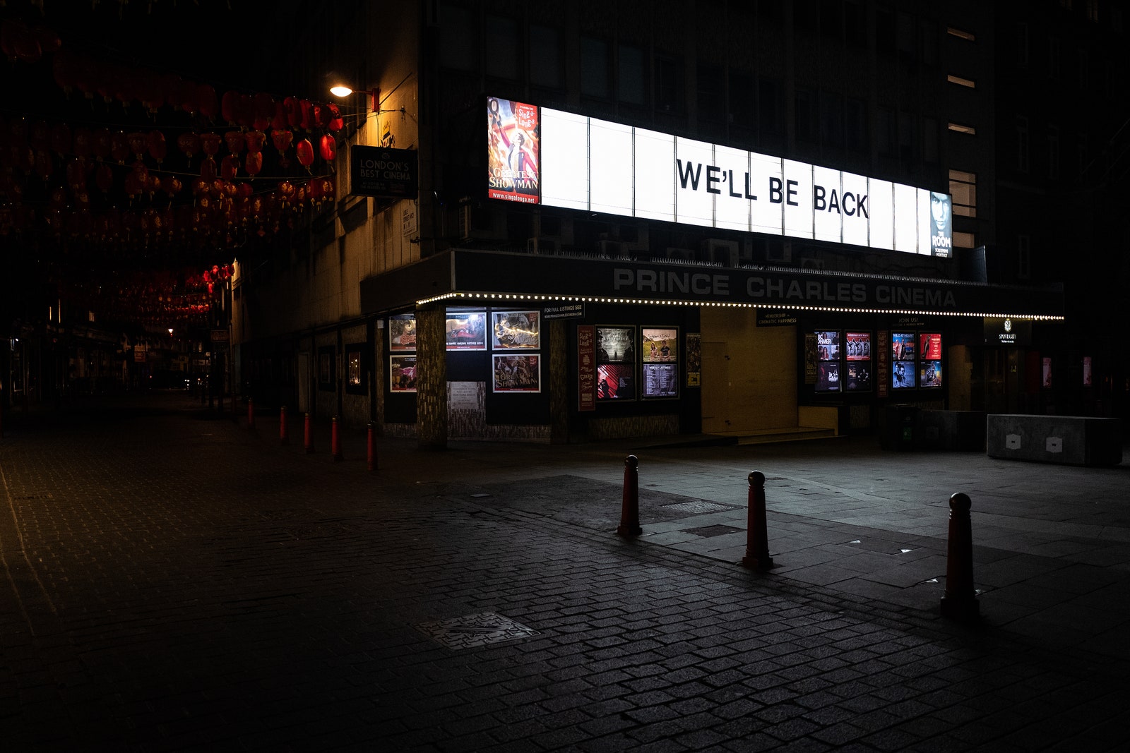 Закрытый кинотеатр Prince Charles в Лондоне март 2020