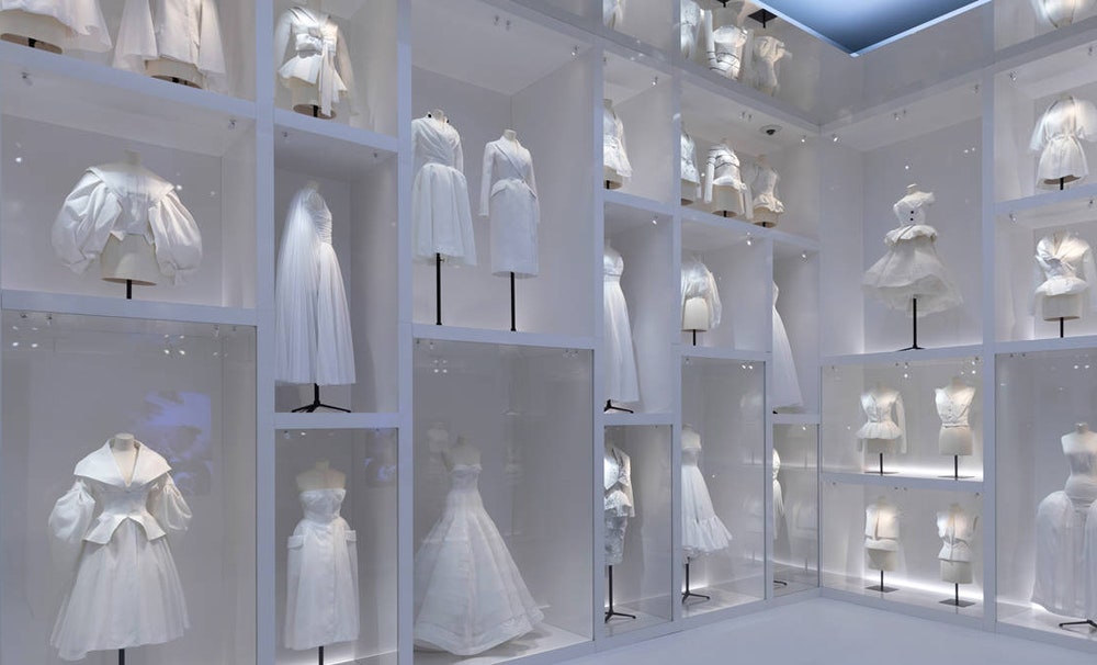 Выставка Christian Dior Designer of Dreams в Музее Виктории и Альберта 2019