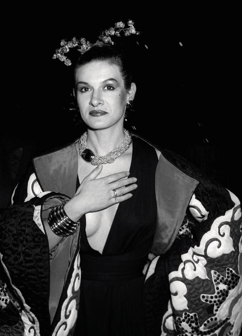 Палома Пикассо на выставке Diana Vreeland Costume Exhibition 1980