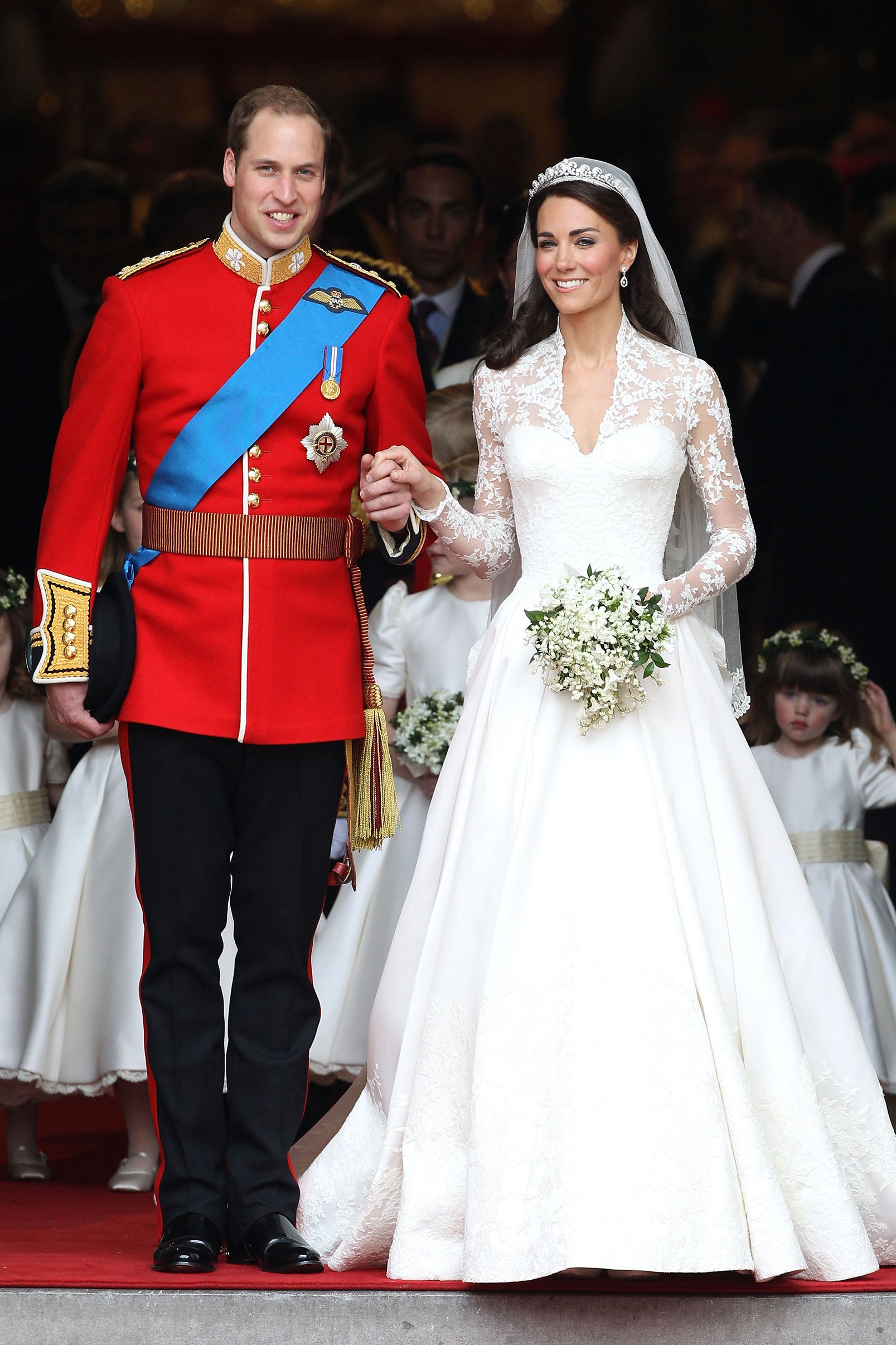 Кейт Миддлтон и принц Уильям отмечают годовщину свадьбы 29 апреля фото лучших выходов пары | Vogue