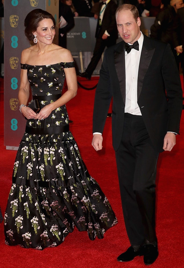 Герцогиня Кембриджская Кэтрин в платье Alexander McQueen и принц Уильям