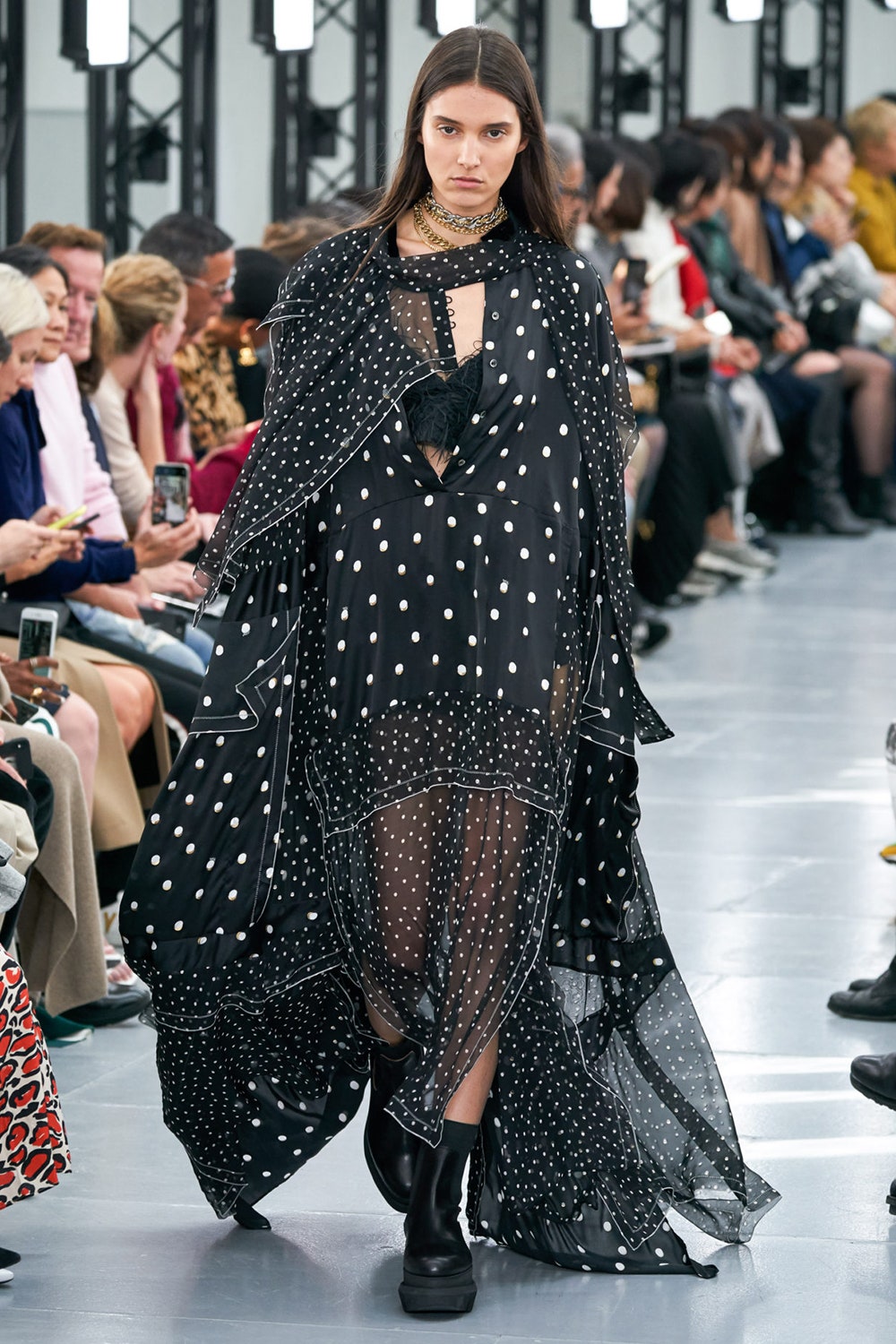 Sacai весналето 2020