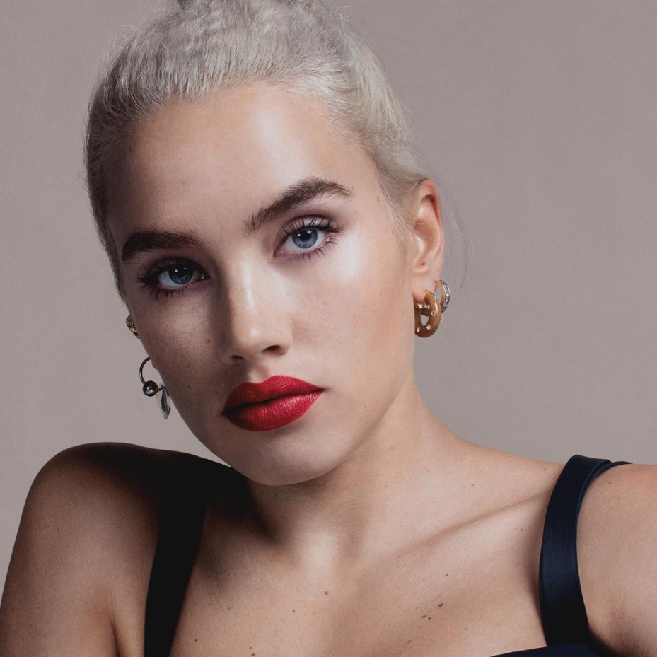 Исамайя Френч стала креативным директором Burberry Beauty: что это значит для марки