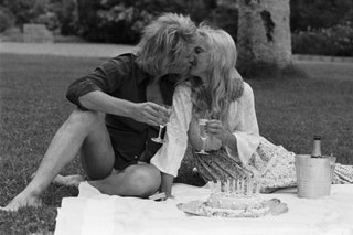 Джонни Холлидей и Сильви Вартан в Париже 1973