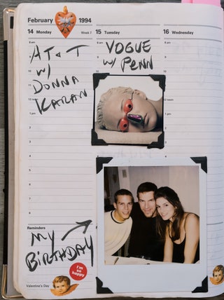 Съемка Vogue с Ирвином Пенном Кевин Окоин с Синди Кроуфорд 1994