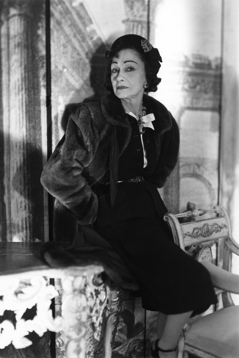 Коко Шанель в Париже 1954