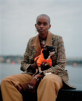 Нелла Нгинго 27 лет модель фотограф и общественный деятель Амстердам Нидерланды  «Мы как мировое сообщество сейчас...