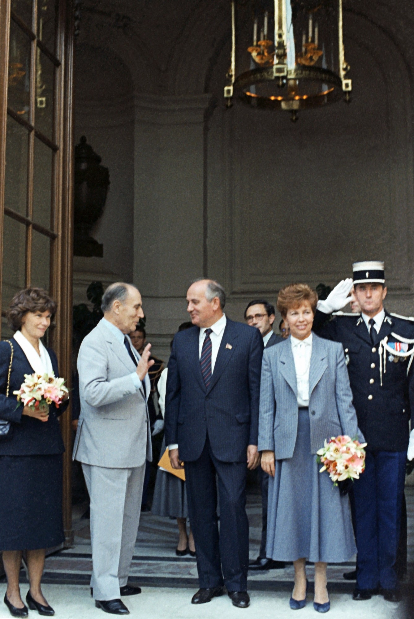 Встреча с президентом Франсуа Миттераном во время визита во Францию 1985