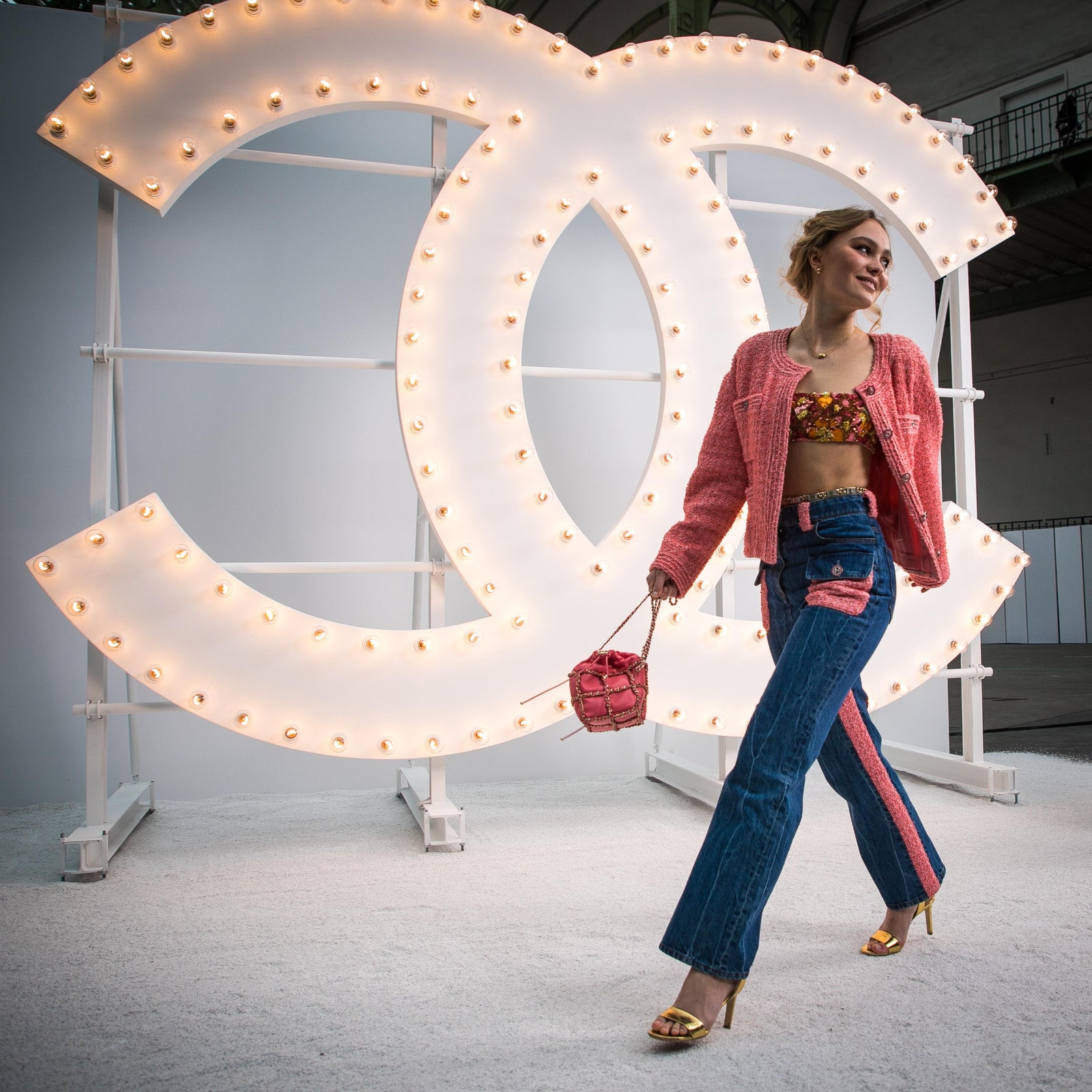 ЛилиРоуз Депп на показе Chanel весналето 2021