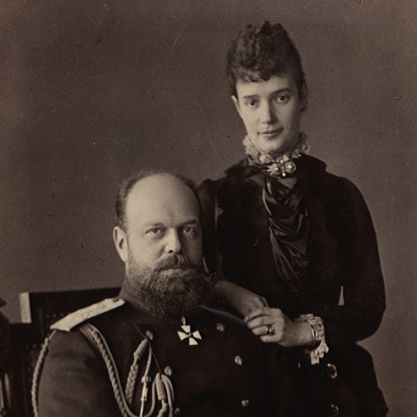 Каким был стиль Марии Федоровны, жены Александра III &- и чем велик вклад этого императора в русскую культуру