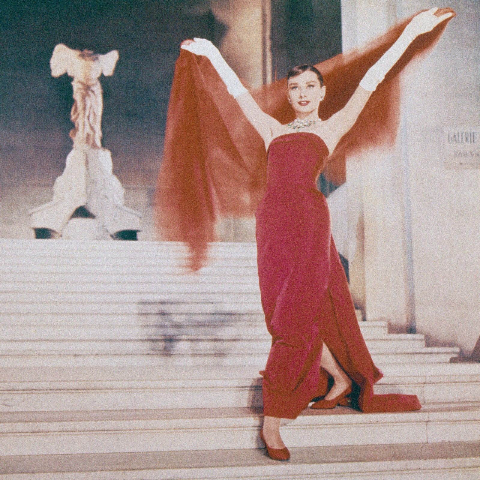 Одри Хепберн в образе Джо Стоктон в фильме «Забавная мордашка» 1957