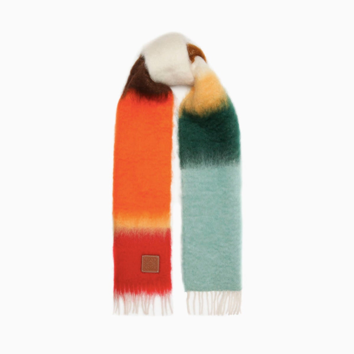 Этой осенью вам нужен яркий цветной шарф