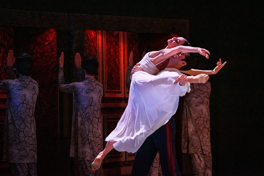 Сцена из балета «Шахерезада» Алексея Мирошниченко