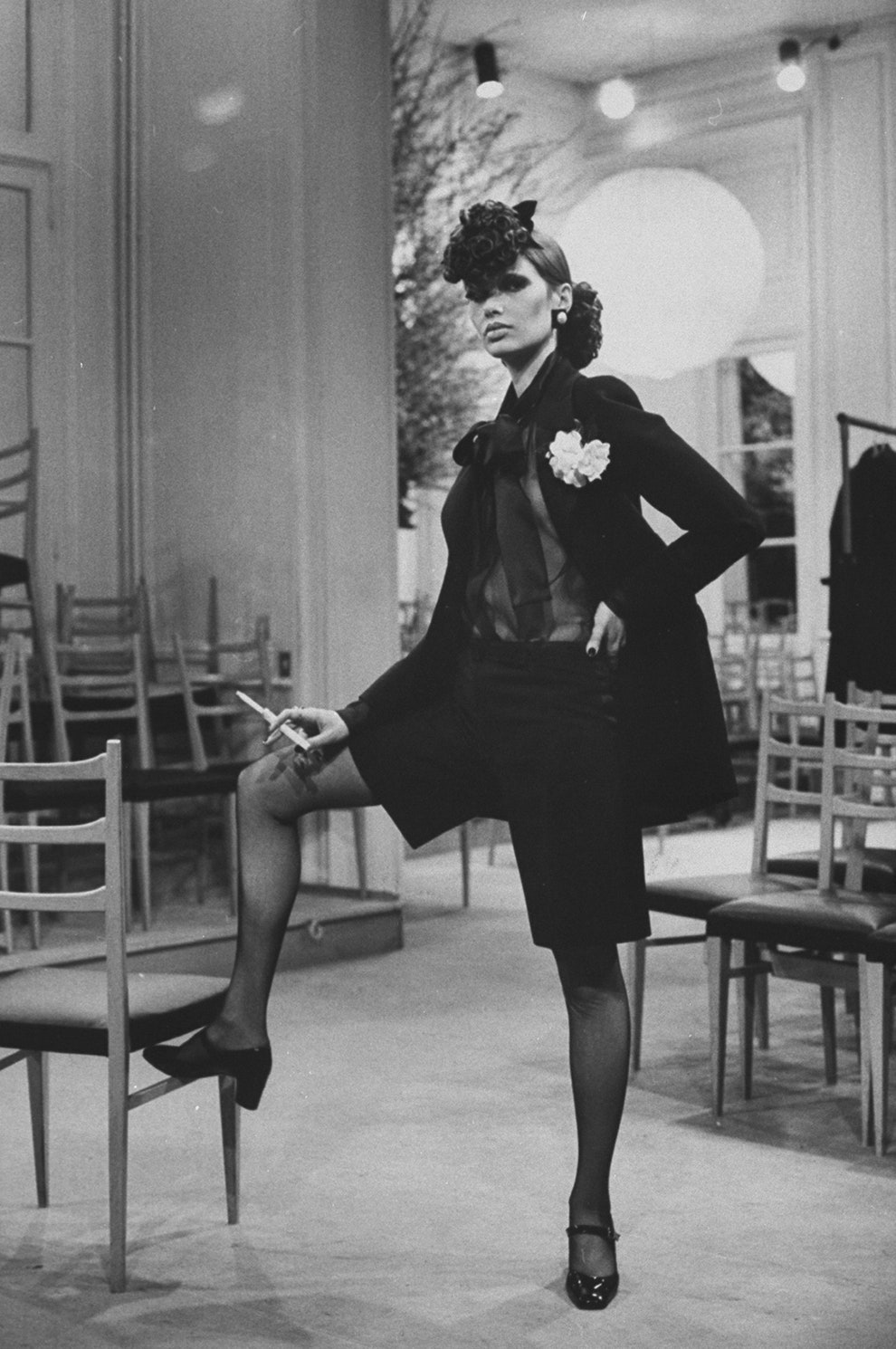 Модель в Yves Saint Laurent 1968
