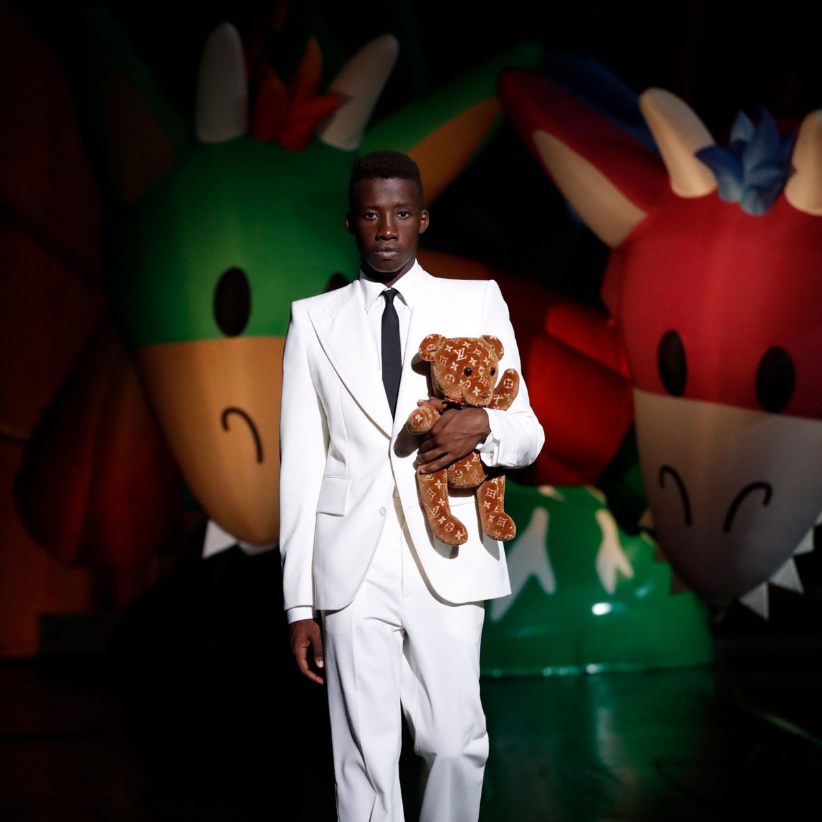 Louis Vuitton снова представят мужскую коллекцию весна-лето 2021 &- на этот раз в Майами