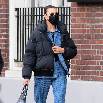 New York NY   EXCLUSIVE   Supermodel Irina Shayk shares her famous face and fashion style while out in NYC.  Irina cut a...