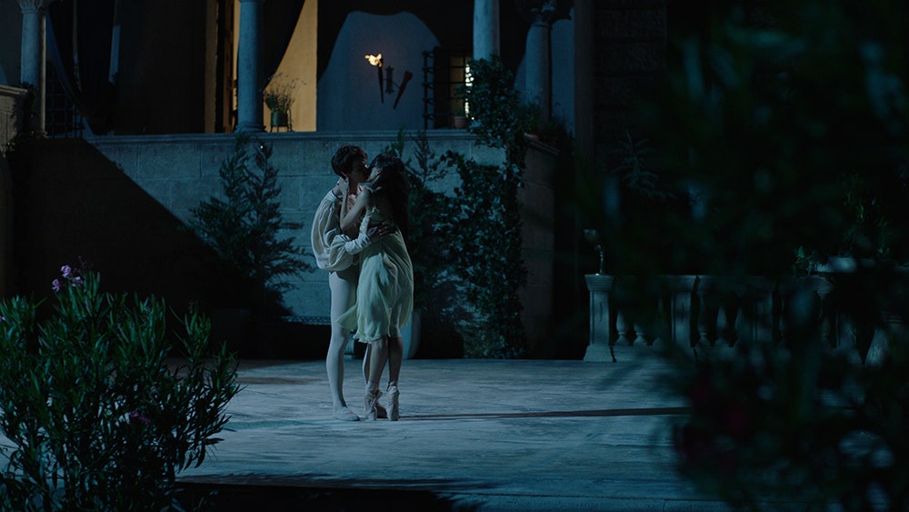 Кадр из фильмабалета «Ромео и Джульетта» Майкла Нанна