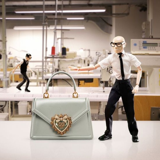 На шопинг в Париж или в Осаку: Dolce & Gabbana запустили виртуальные бутики с играми