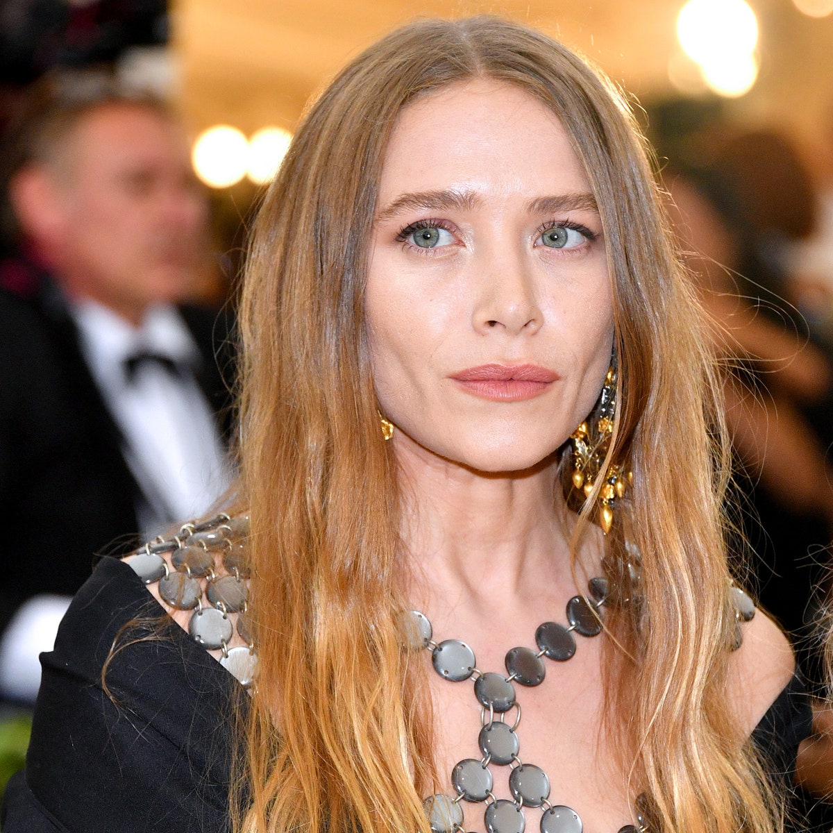 Мэри-Кейт Олсен отобрала винтаж Chanel, Martin Margiela и Comme des Garçons &- он выставлен на продажу на сайте The Row