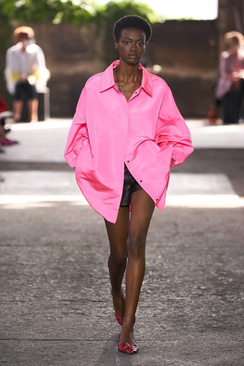 Розовый цвет — самый модный в сезоне весналето 2021
