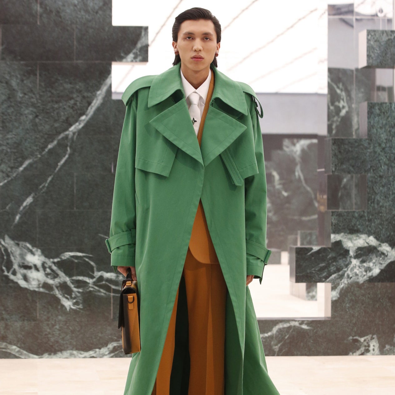 Носите зеленый цвет, как на показе Louis Vuitton