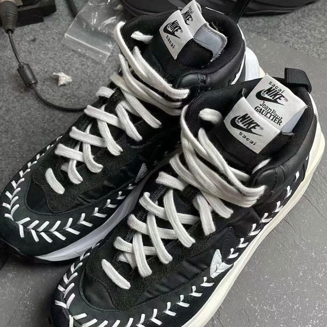 Nike готовят коллаборации с Sacai и Jean Paul Gaultier