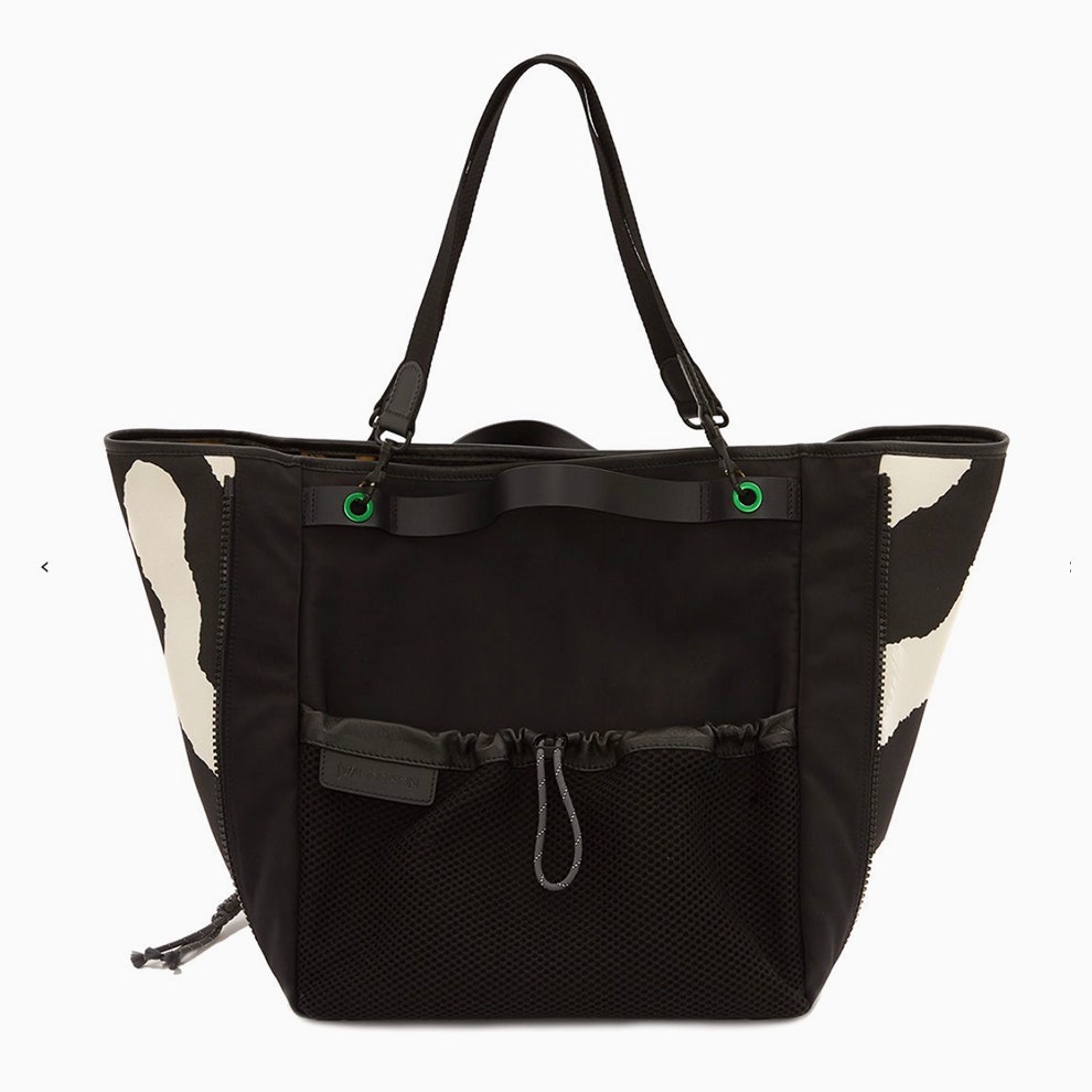 JW Anderson 31500 рублей farfetch.com