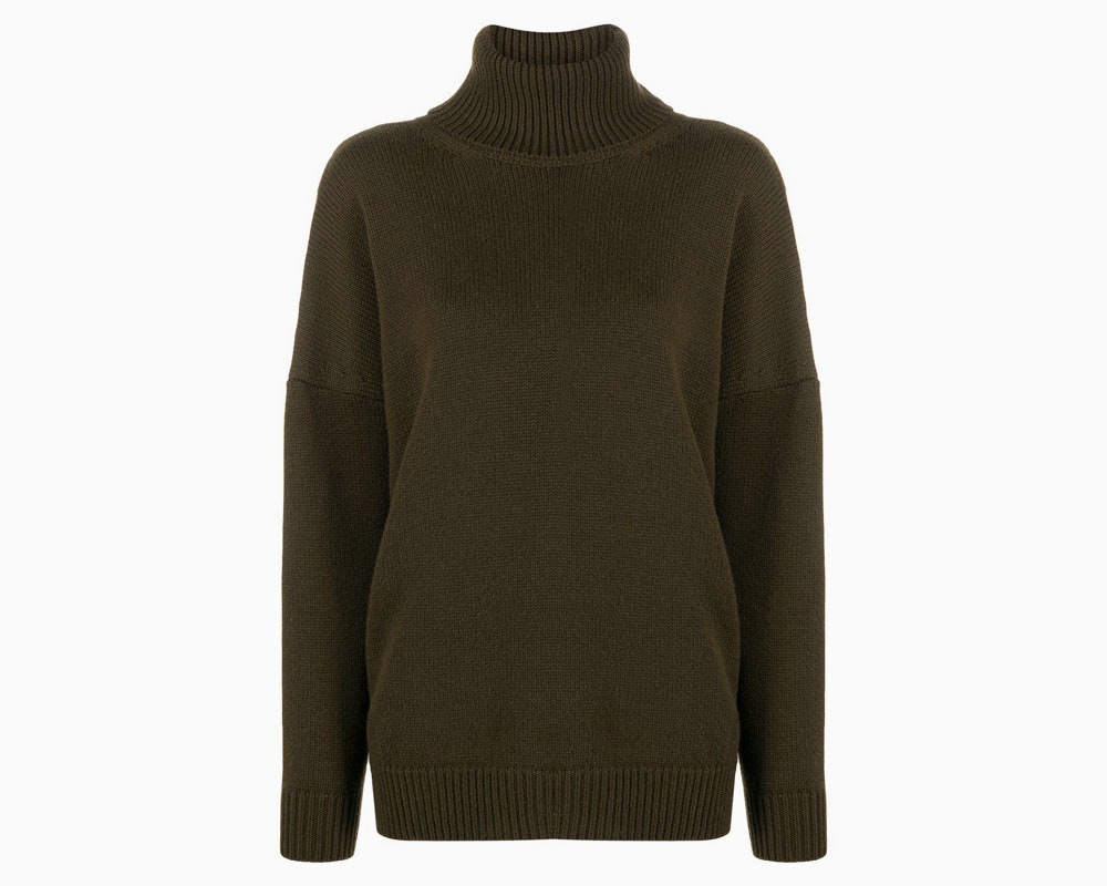 Loewe 111350 рублей farfetch.com